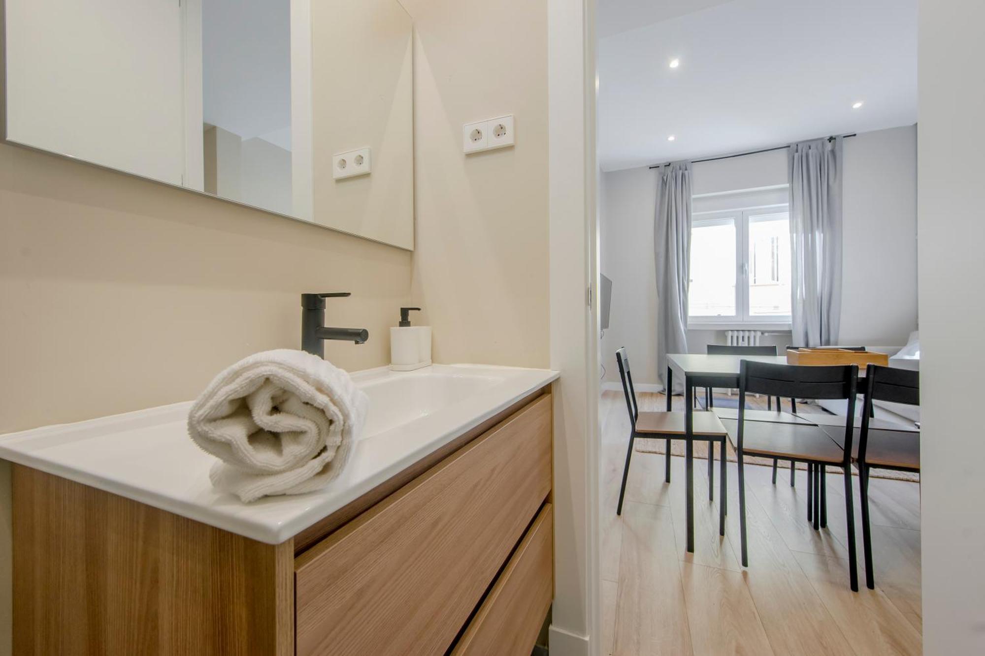 Downtown Apt Para 7Pax La Latina,Centro De Madrid Ngoại thất bức ảnh